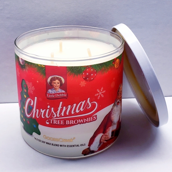 Goose Creek CHRISTMAS TREE BROWNIES Large 3-Wick Scented Candle, 14.5 oz - Picture 2 of 5